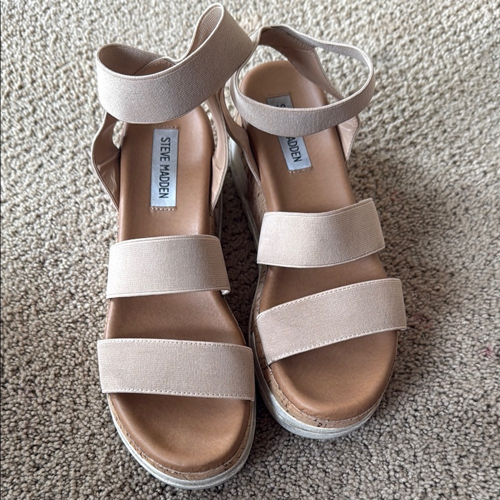 Steve Madden Tan Platform Sandals with Ankle Strap